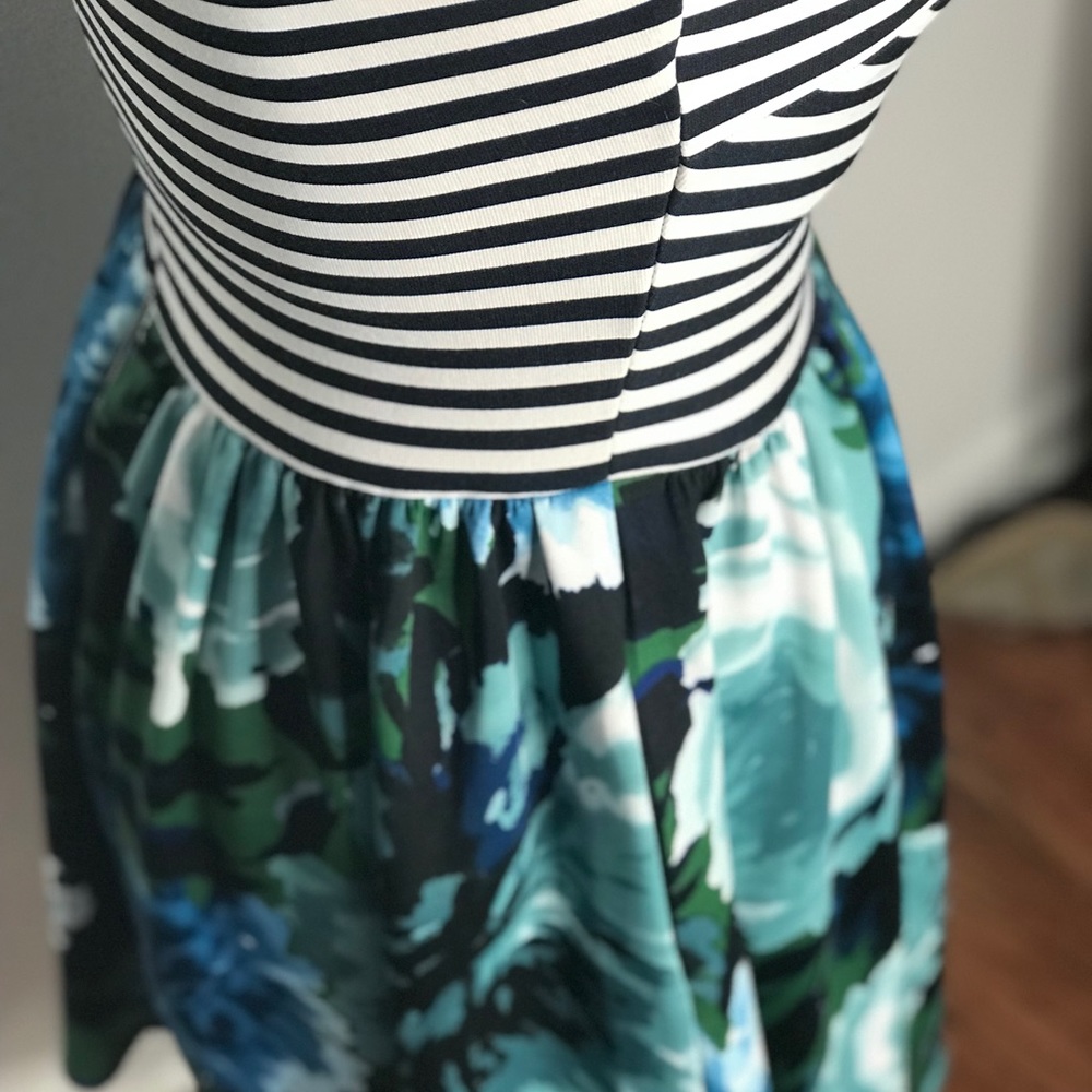 Two Pattern Mini - Picture 2 of 4